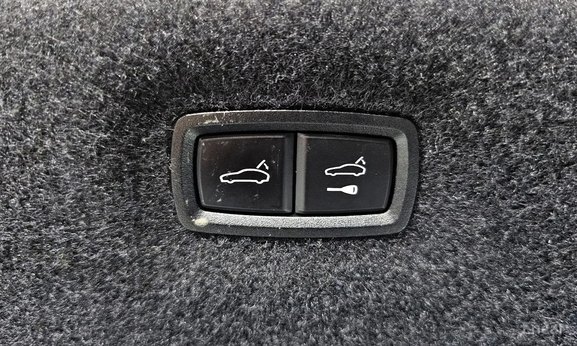 Фото 20 - Porsche Taycan