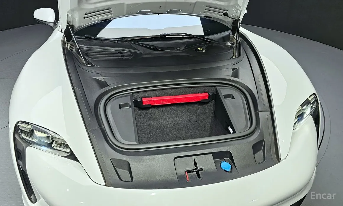 Фото 6 - Porsche Taycan