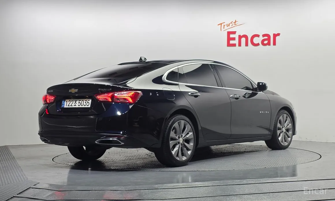 Фото 2 - Chevrolet Malibu