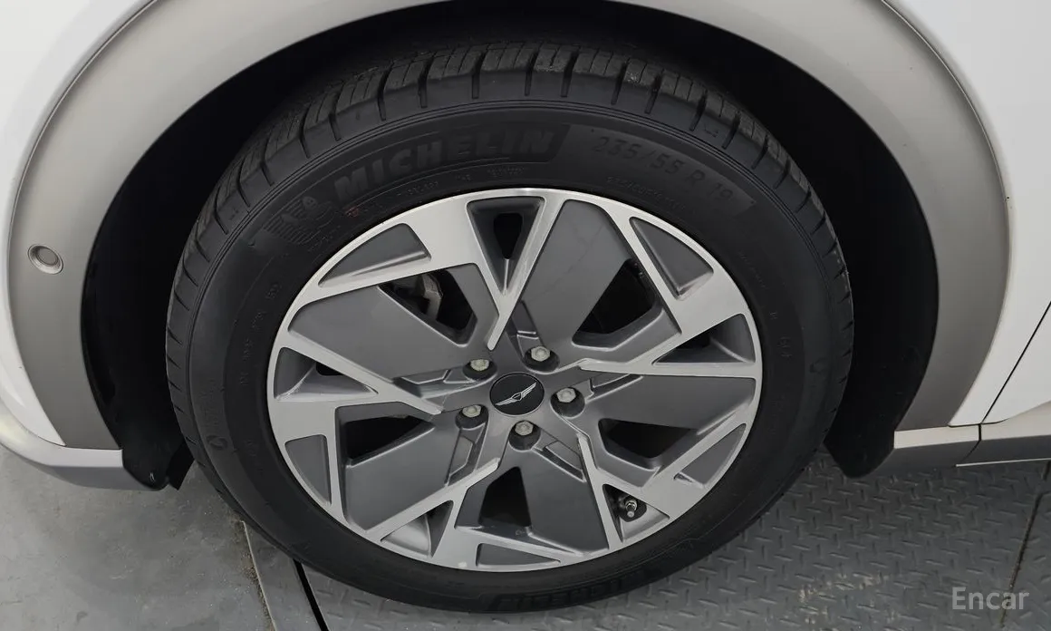 Фото 5 - Genesis GV60