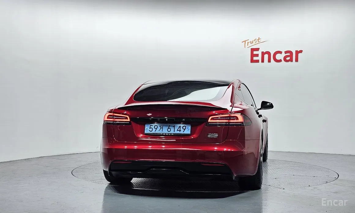 Фото 4 - Tesla Model S