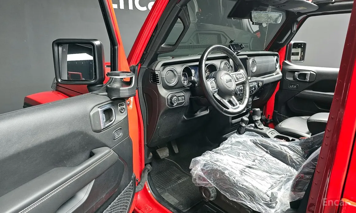 Фото 11 - Jeep Wrangler