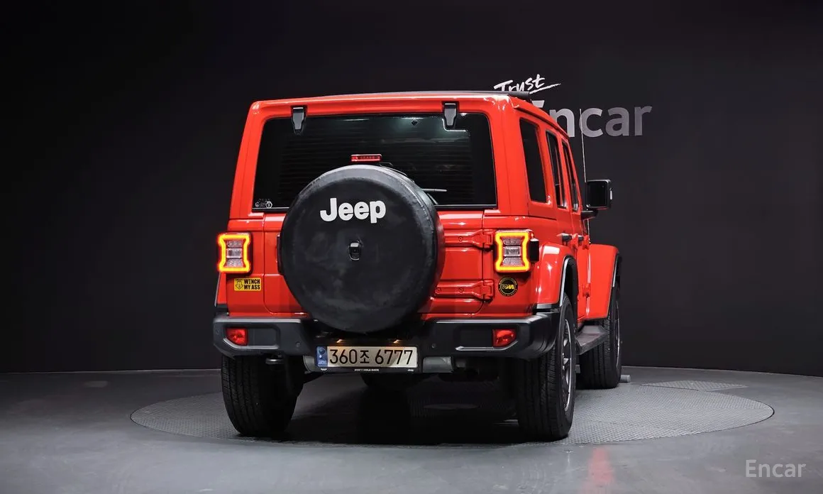 Фото 4 - Jeep Wrangler