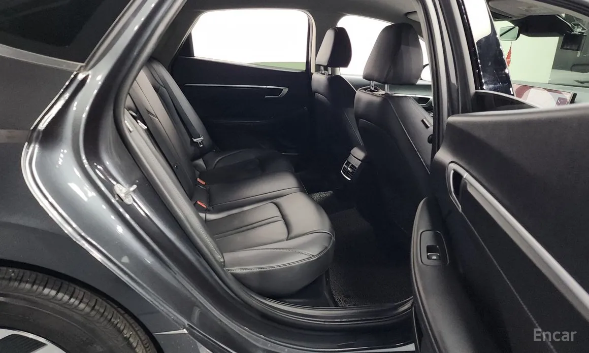 Фото 12 - Hyundai Sonata