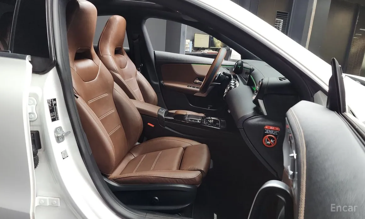 Фото 11 - Mercedes-Benz CLA-Class