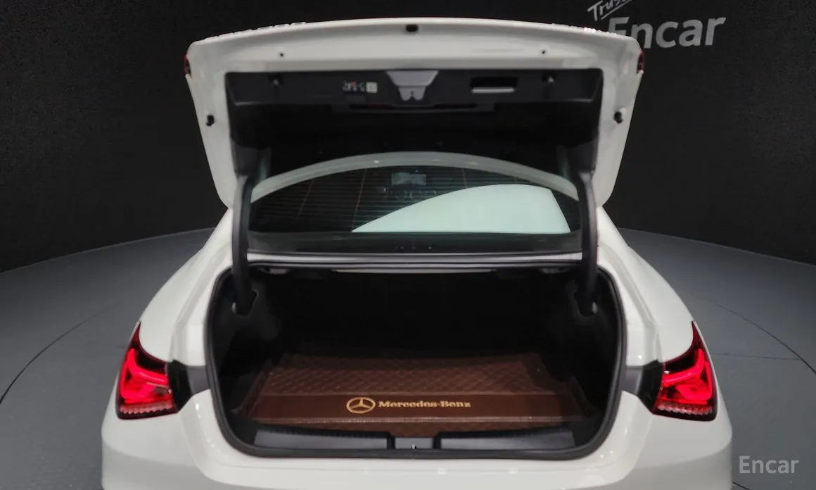 Фото 20 - Mercedes-Benz CLA-Class