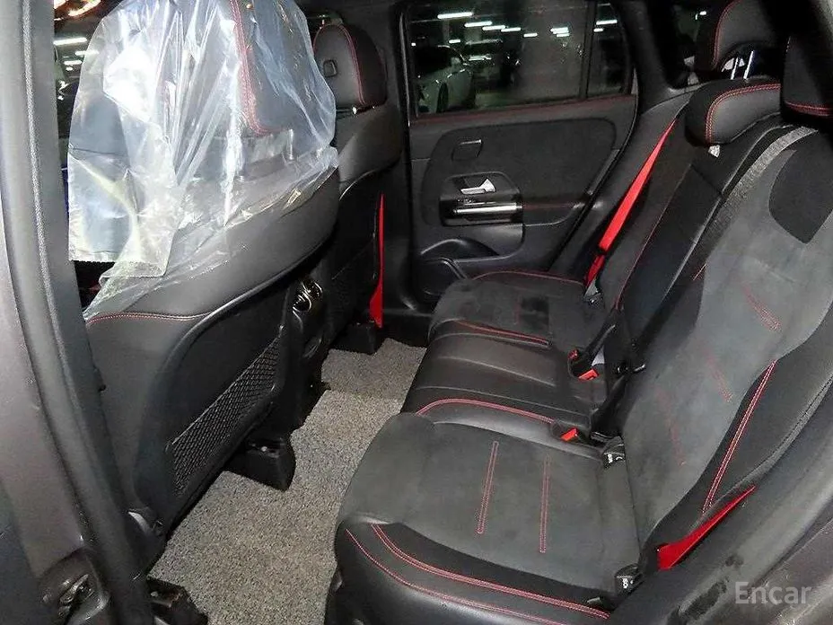 Фото 7 - Mercedes-Benz GLA-Class