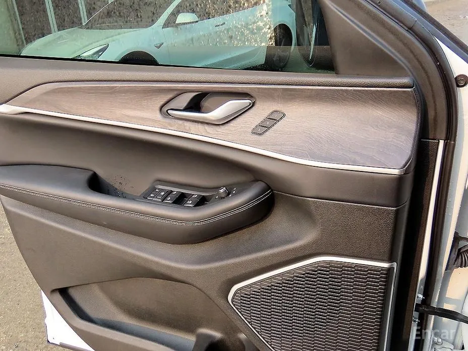 Фото 10 - Jeep Cherokee