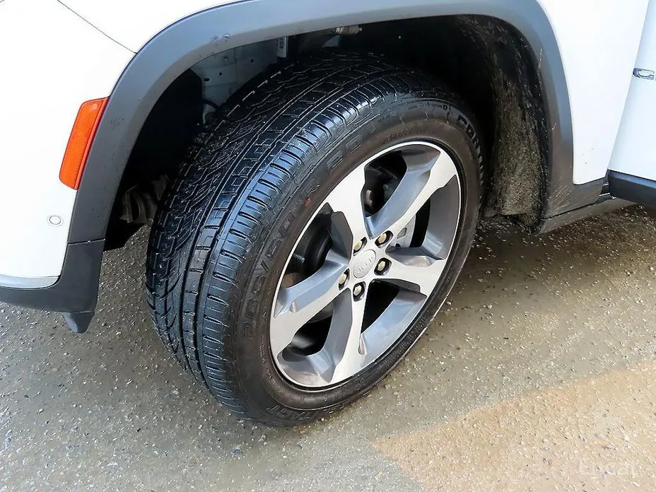 Фото 20 - Jeep Cherokee