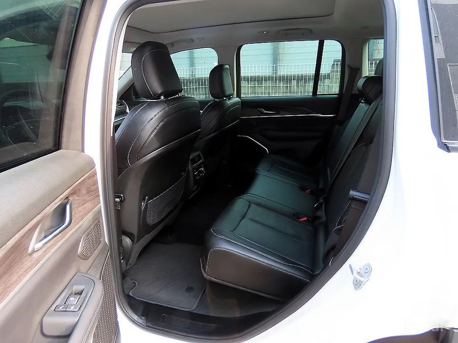 Фото 5 - Jeep Cherokee