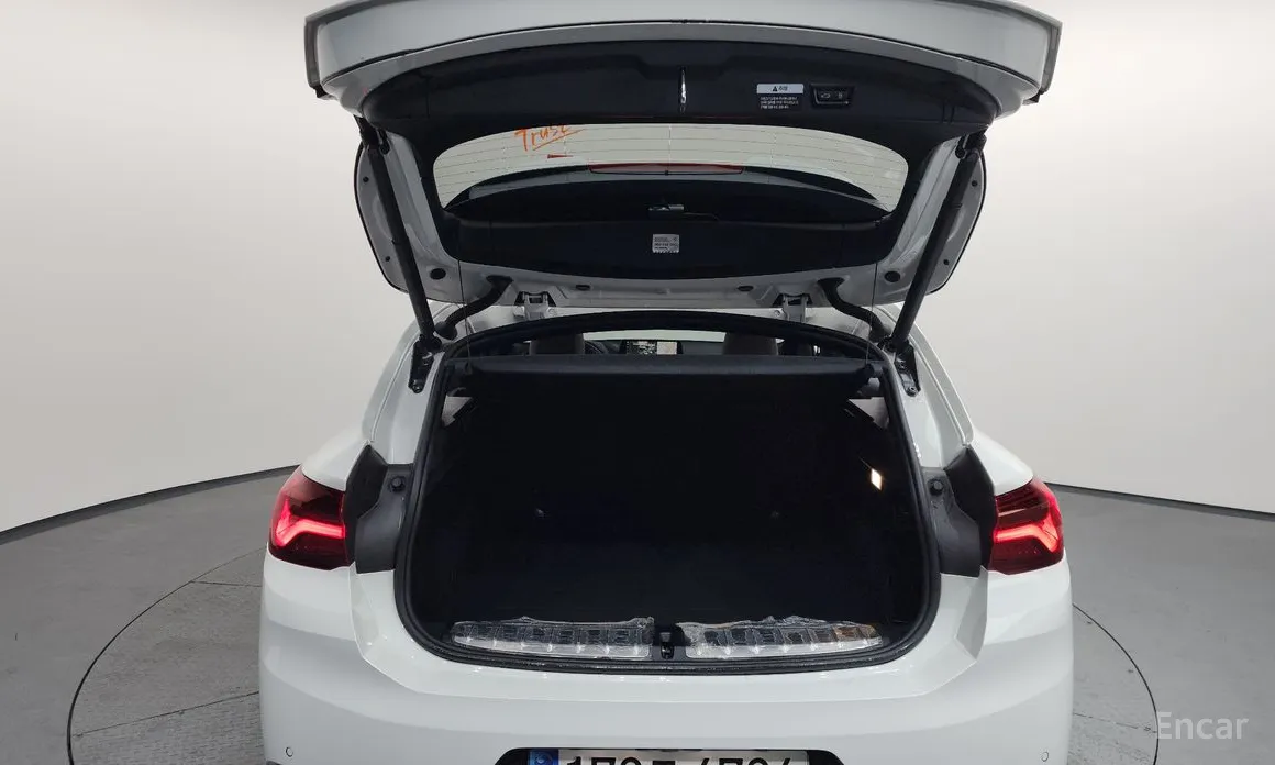 Фото 20 - BMW X2 (F39)