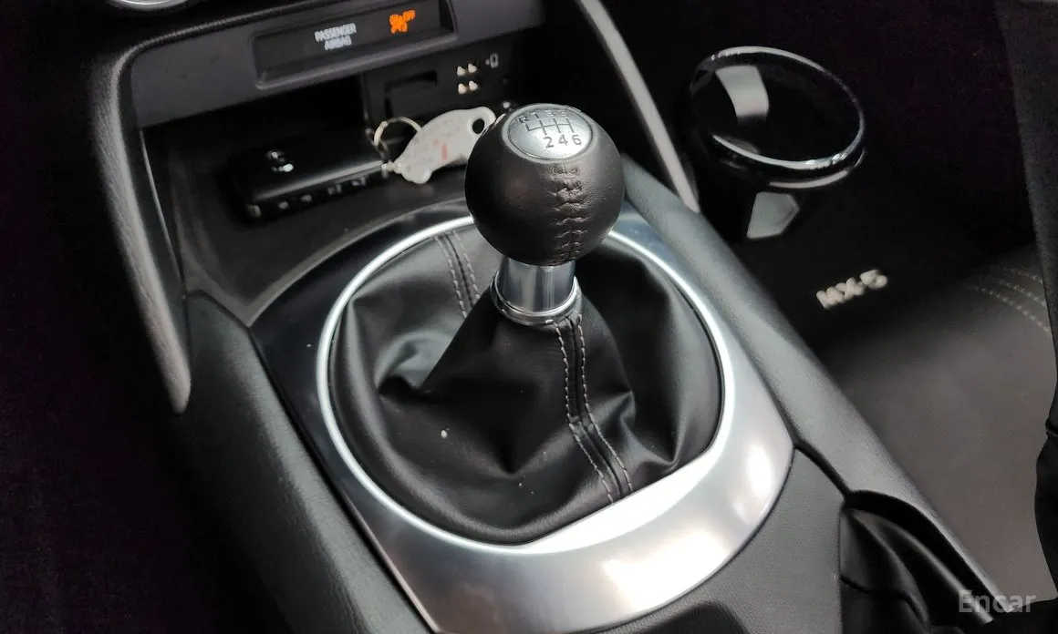 Фото 9 - Mazda MX-5 Miata