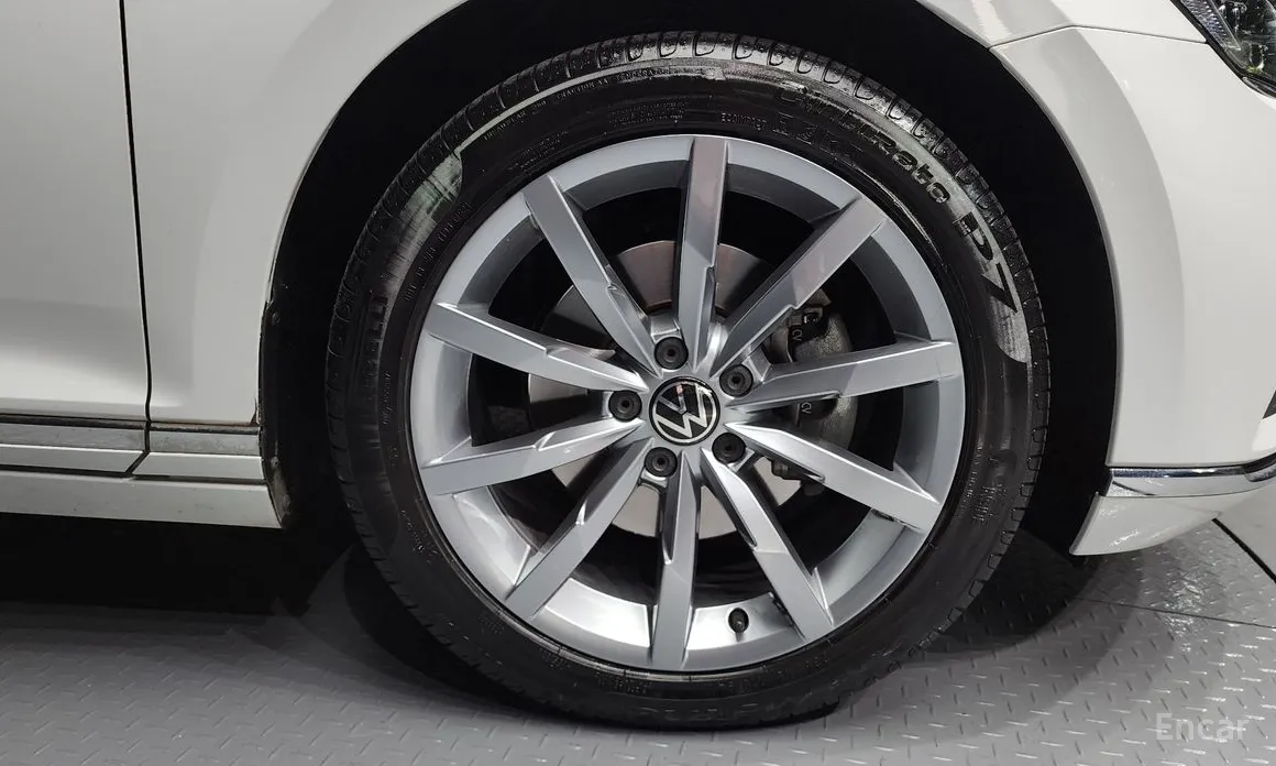 Фото 5 - Volkswagen Passat