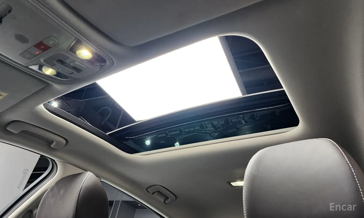 Фото 19 - Kia Stinger