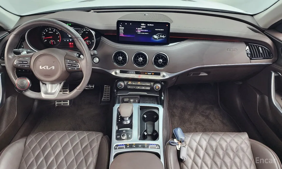 Фото 7 - Kia Stinger