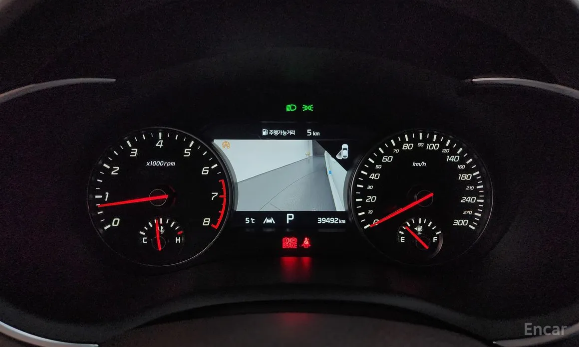 Фото 8 - Kia Stinger