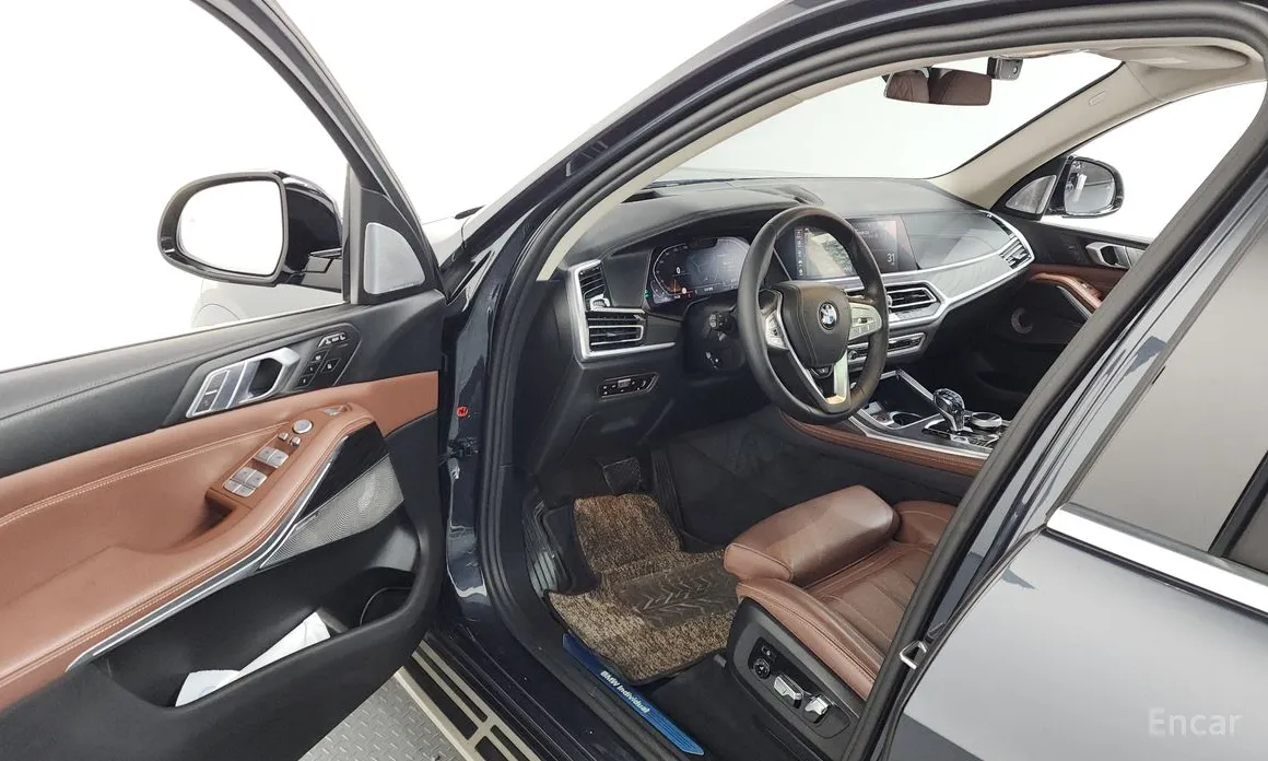 Фото 10 - BMW X7