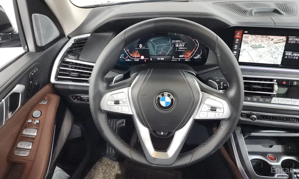 Фото 13 - BMW X7