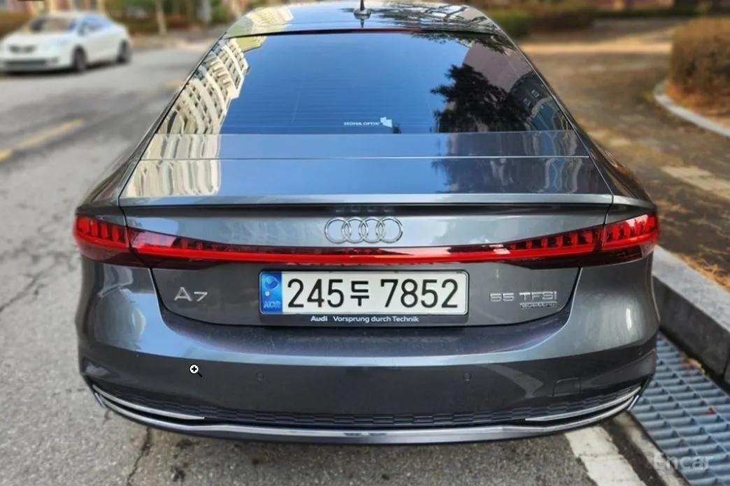 Фото 2 - Audi A7