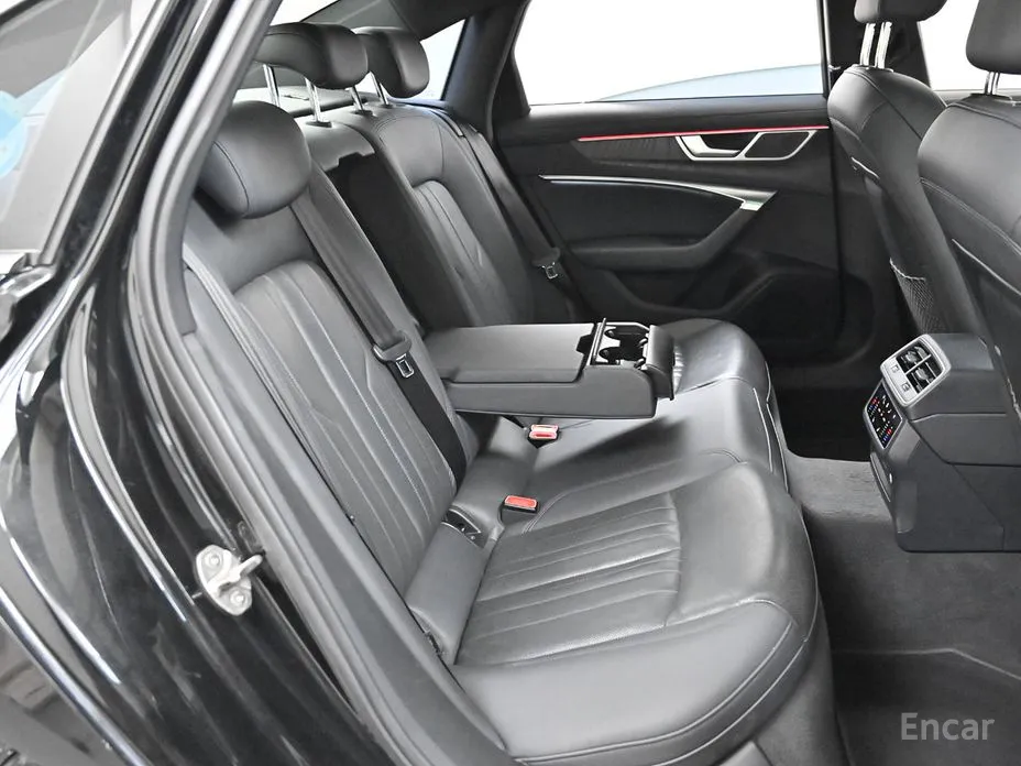 Фото 12 - Audi A6