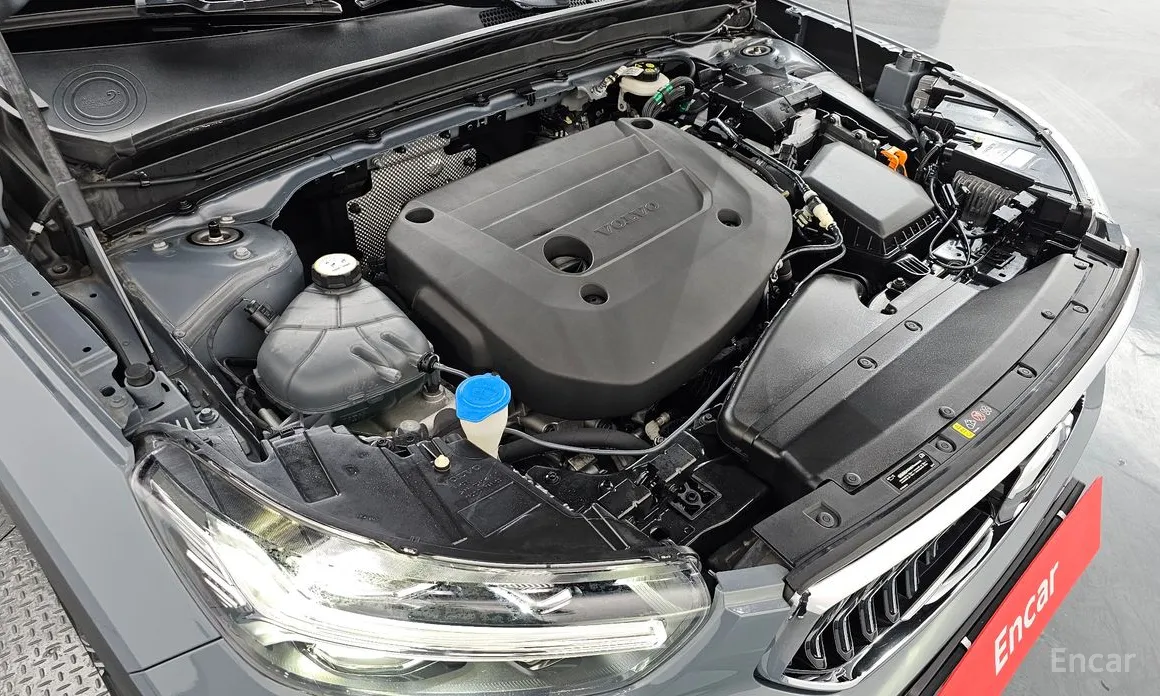 Фото 6 - Volvo XC40