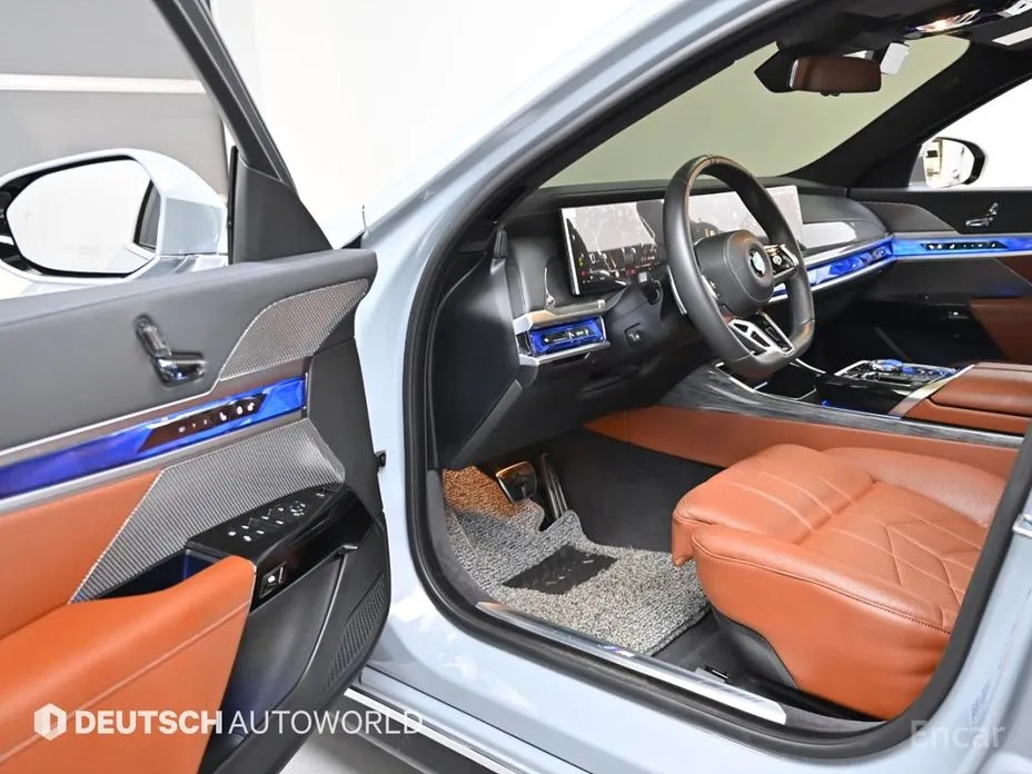 Фото 11 - BMW 7 Series