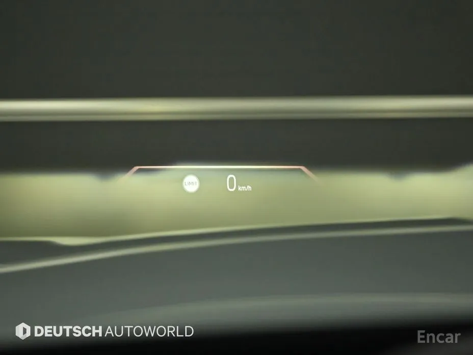 Фото 18 - BMW 7 Series