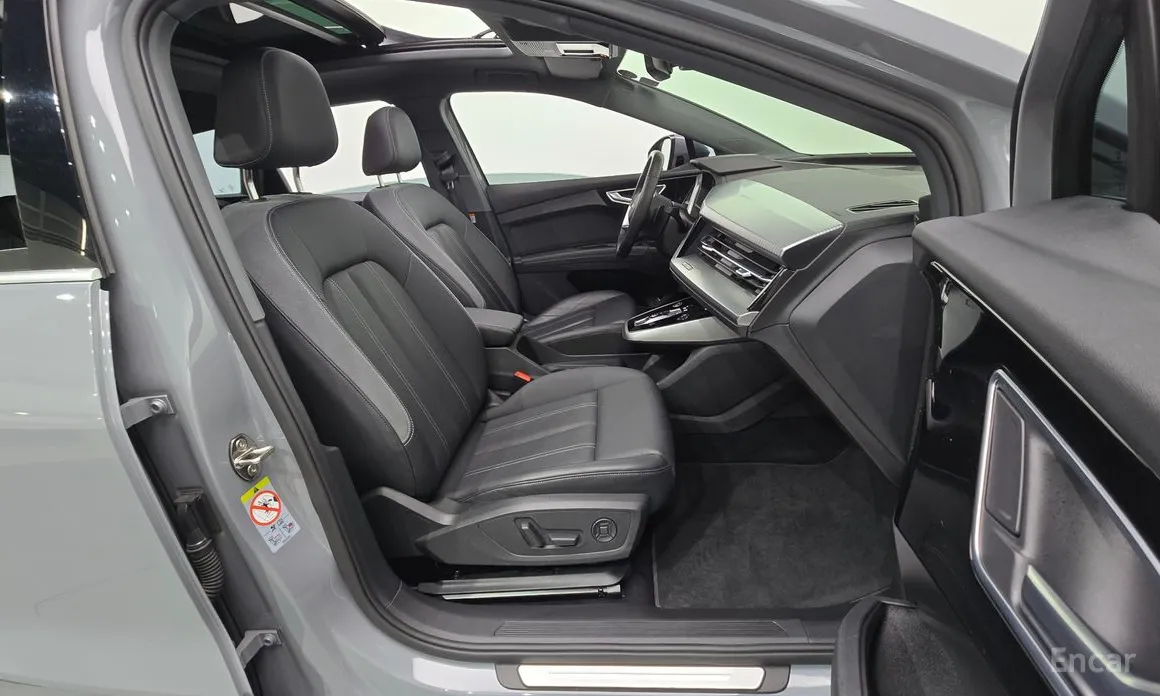 Фото 11 - Audi Q4 e-tron