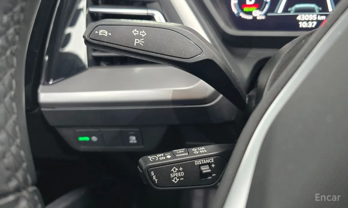 Фото 18 - Audi Q4 e-tron