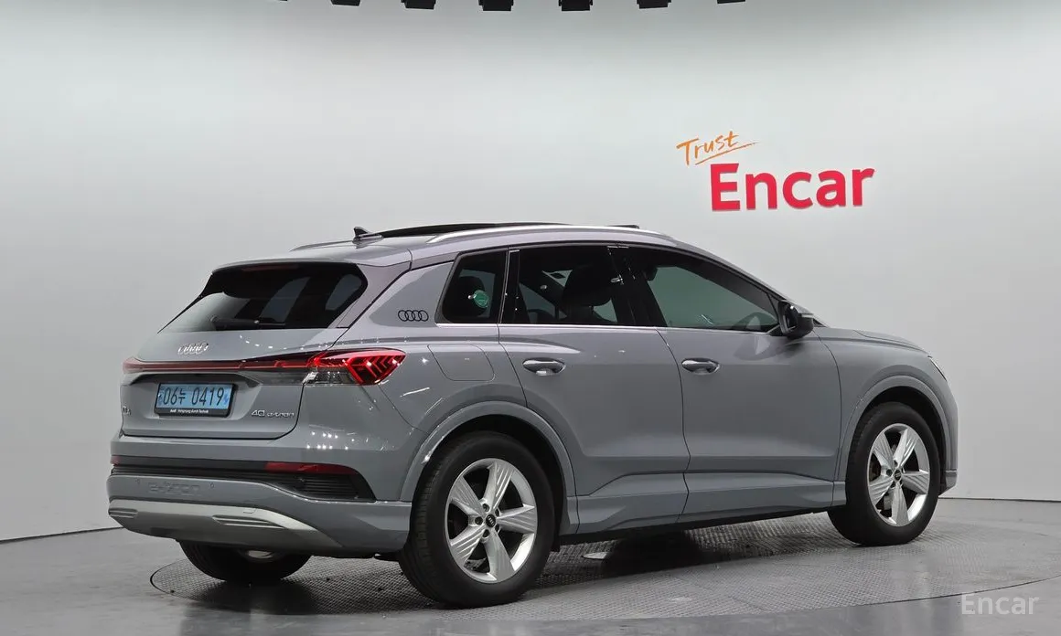 Фото 2 - Audi Q4 e-tron