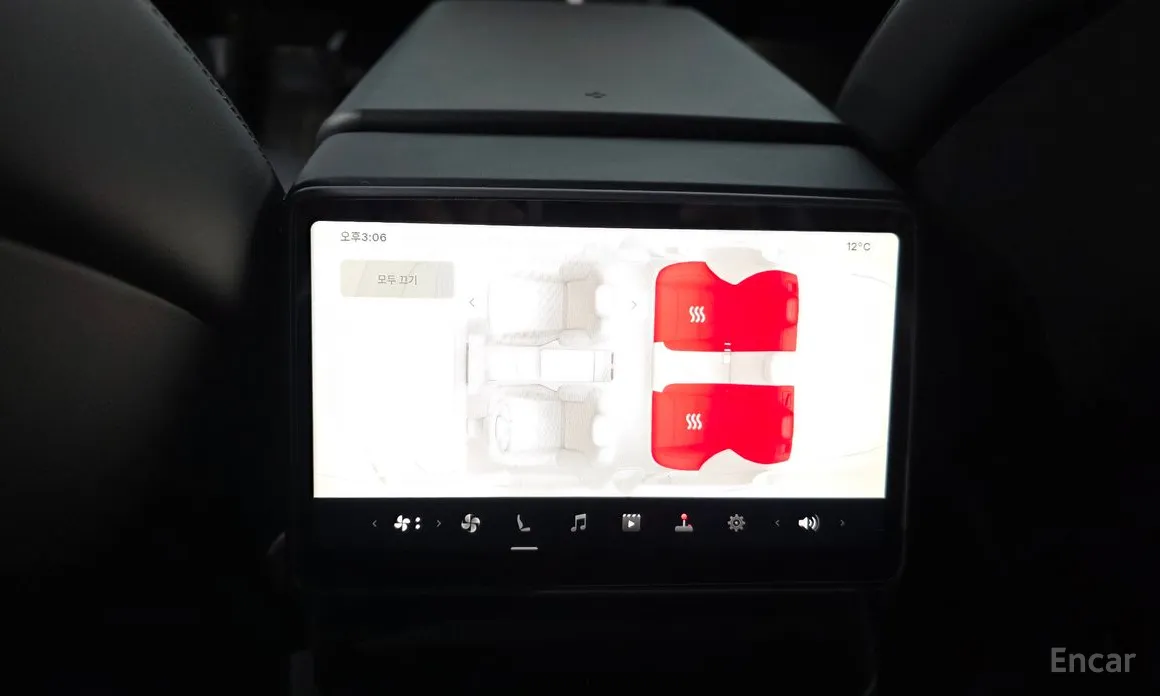 Фото 19 - Tesla Model 3