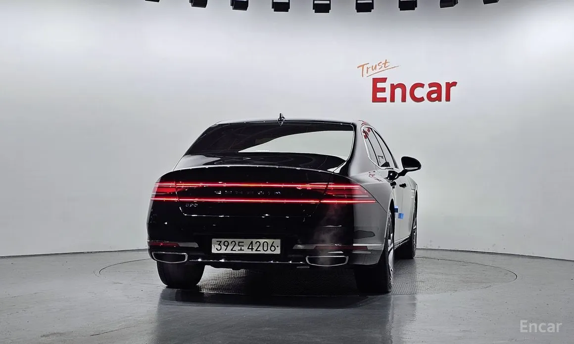 Фото 4 - Genesis G90