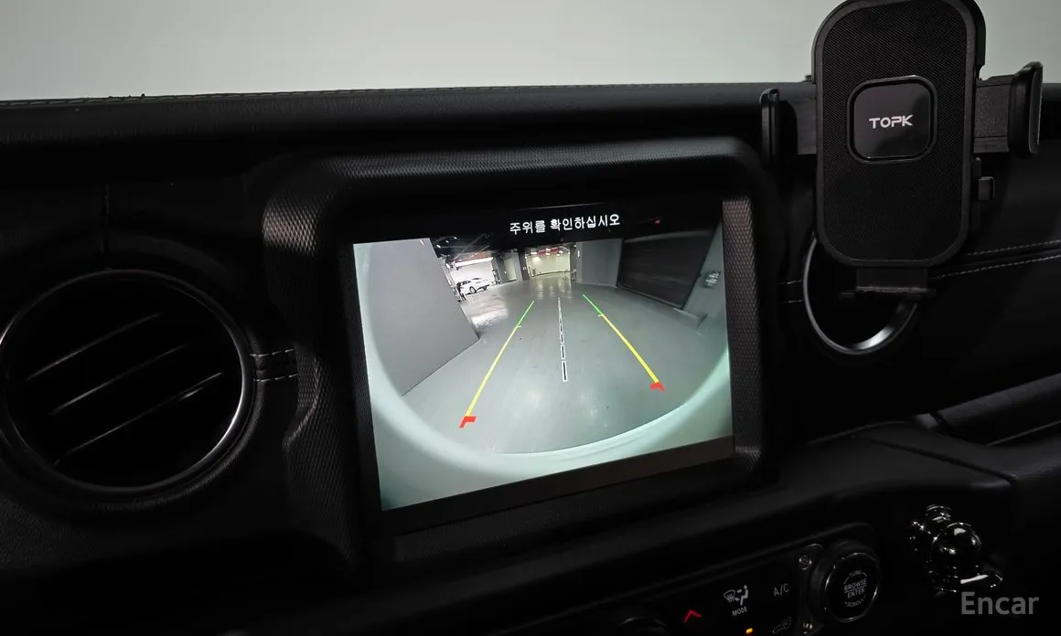 Фото 16 - Jeep Wrangler