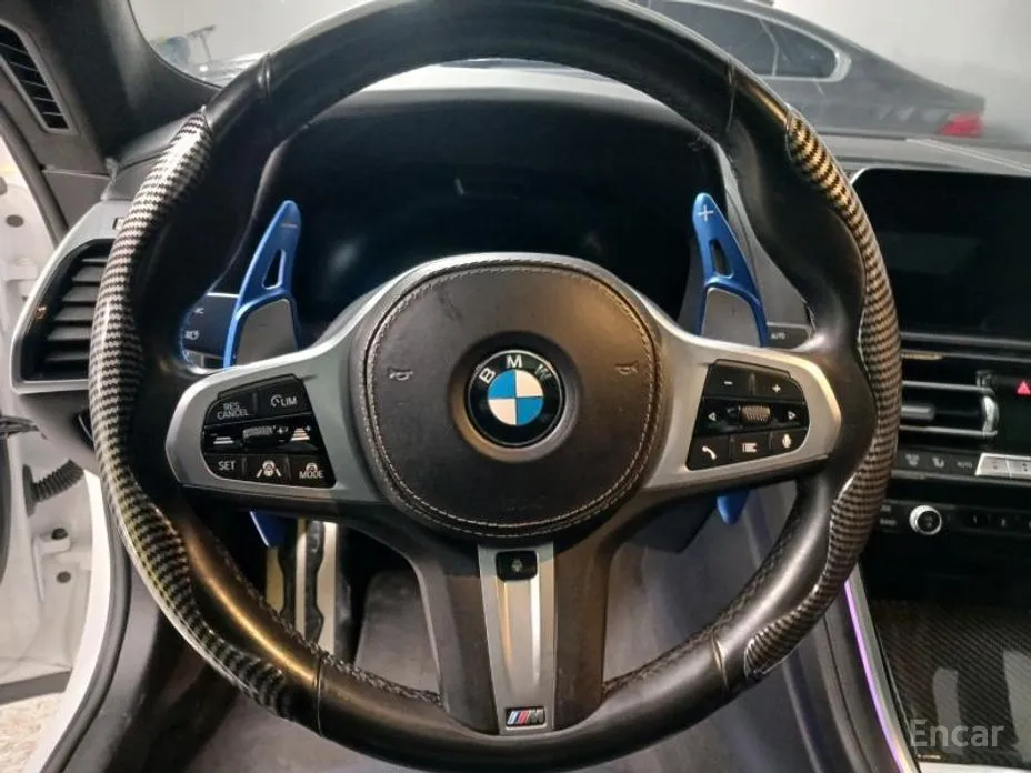 Фото 11 - BMW 8 Series