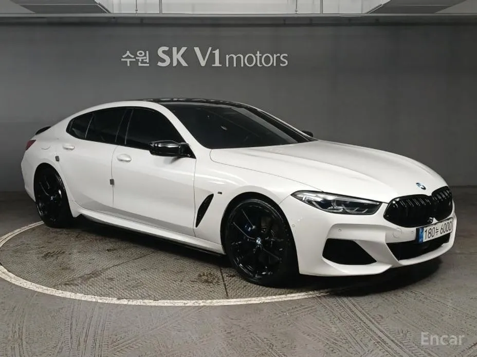 Фото 5 - BMW 8 Series