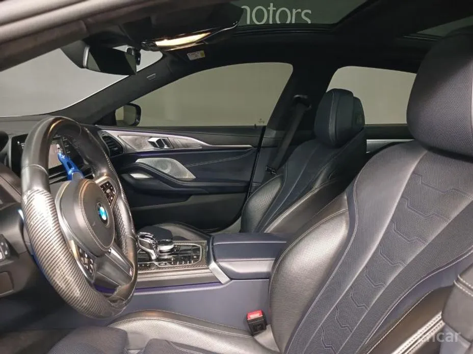 Фото 7 - BMW 8 Series