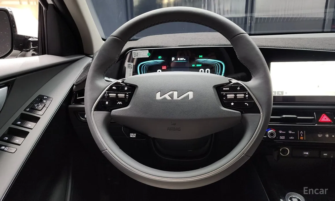 Фото 13 - Kia Niro