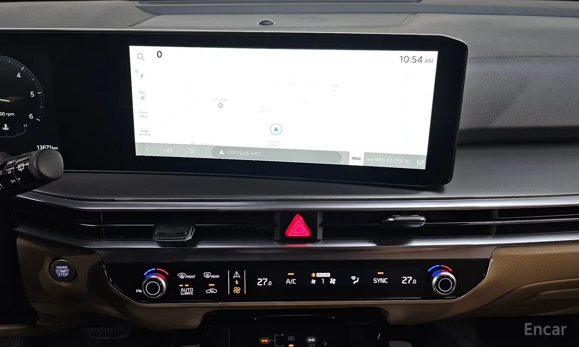 Фото 14 - Kia Sorento