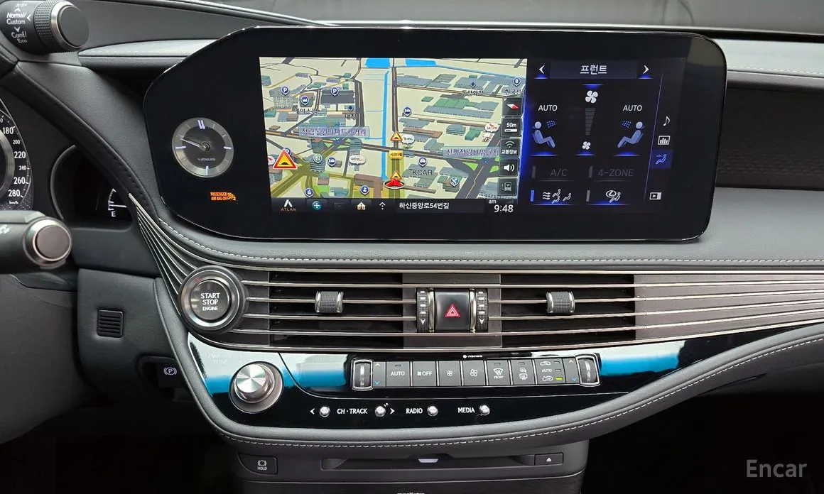 Фото 14 - Lexus LS