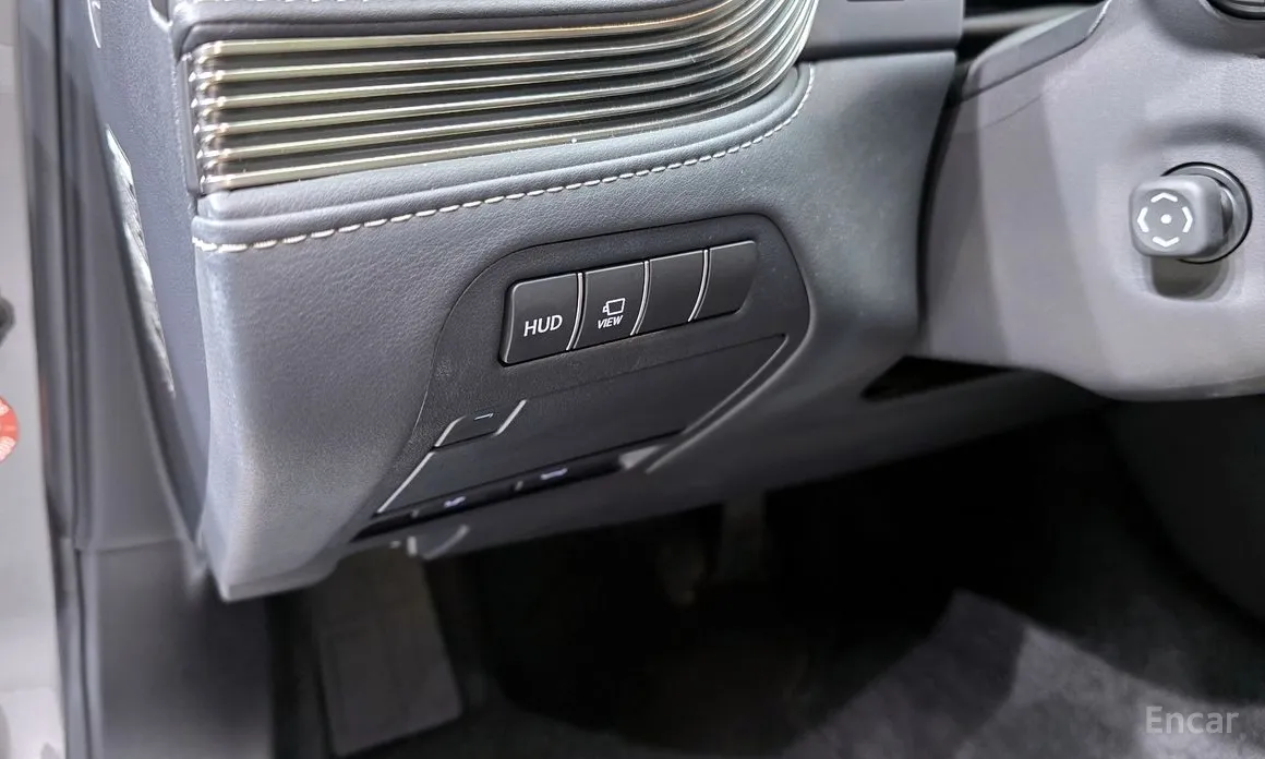 Фото 17 - Lexus LS