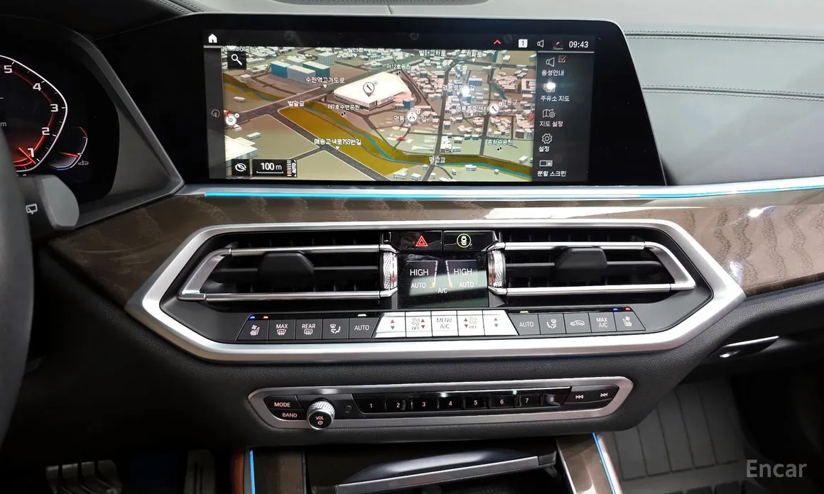 Фото 14 - BMW X5