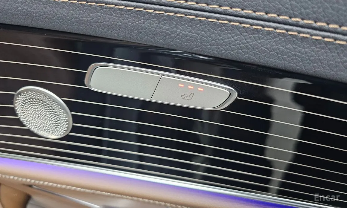 Фото 18 - Mercedes-Benz E-Class