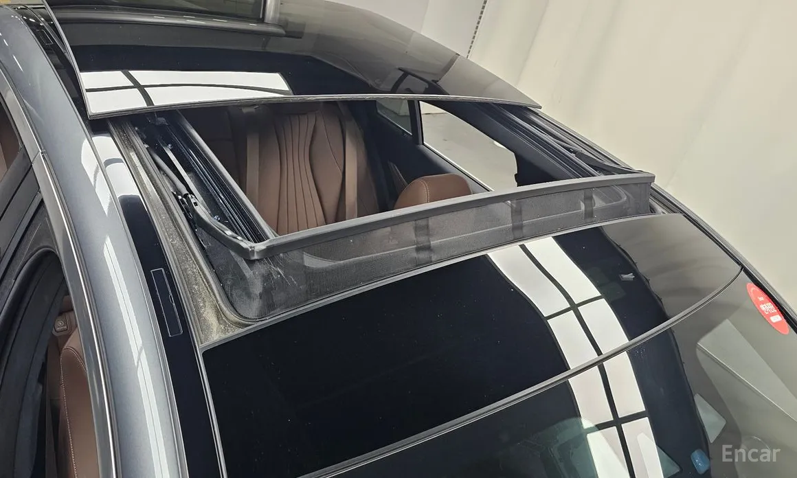 Фото 19 - Mercedes-Benz E-Class