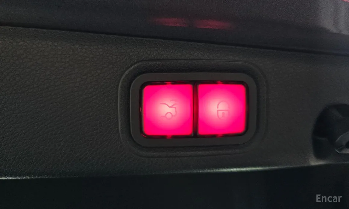 Фото 20 - Mercedes-Benz E-Class