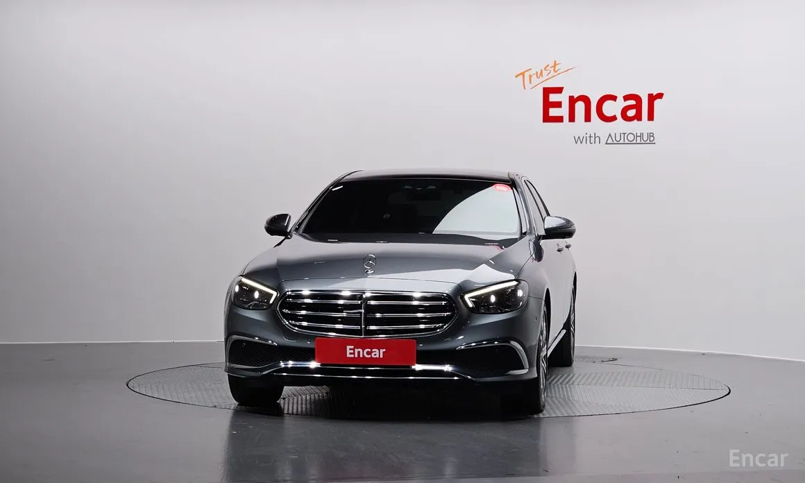 Фото 3 - Mercedes-Benz E-Class