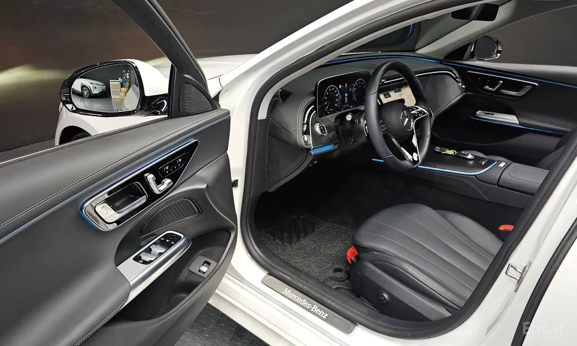 Фото 11 - Mercedes-Benz E-Class