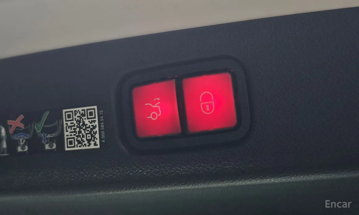 Фото 18 - Mercedes-Benz E-Class