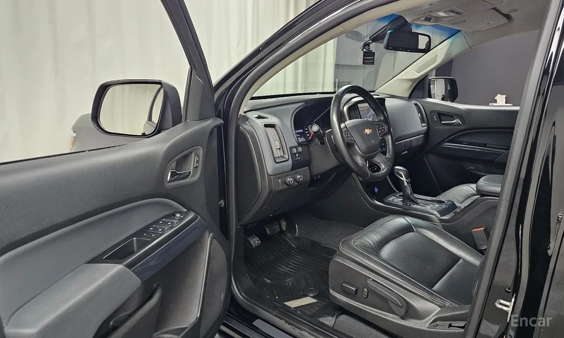 Фото 10 - Chevrolet Colorado