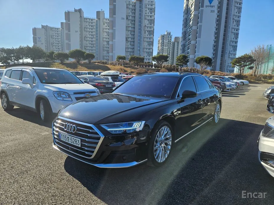 Фото 3 - Audi A8