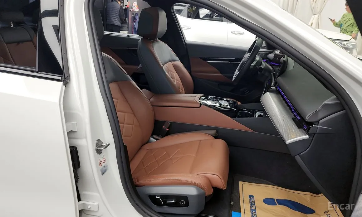 Фото 11 - BMW 5 Series